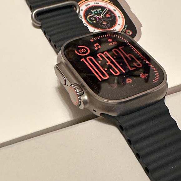 Apple Watch Ultra used, works with AT&T wireless network only - Picture 4 of 4